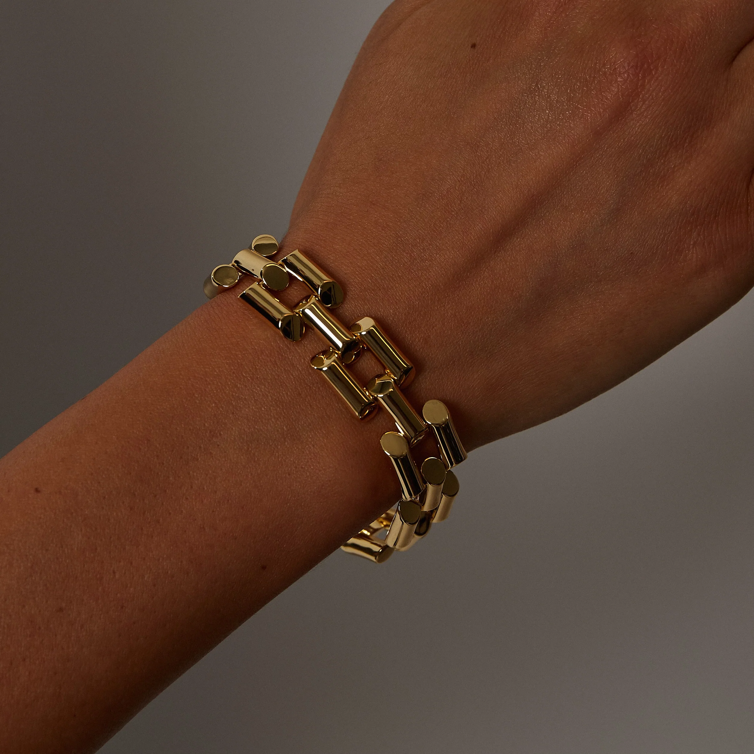 THE AMA LINK BRACELET - Image 3