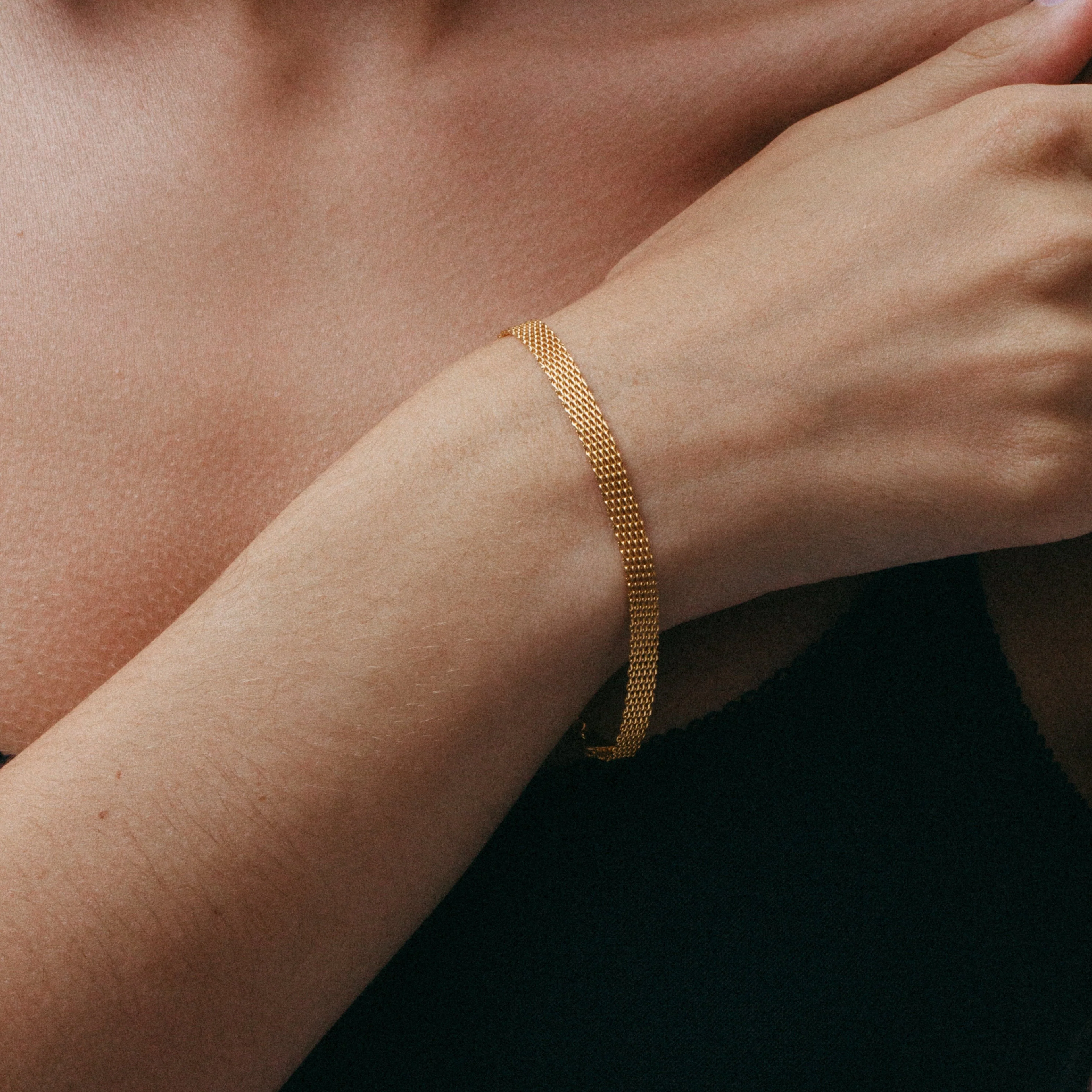 The Bold Chainmail Bracelet - Image 4