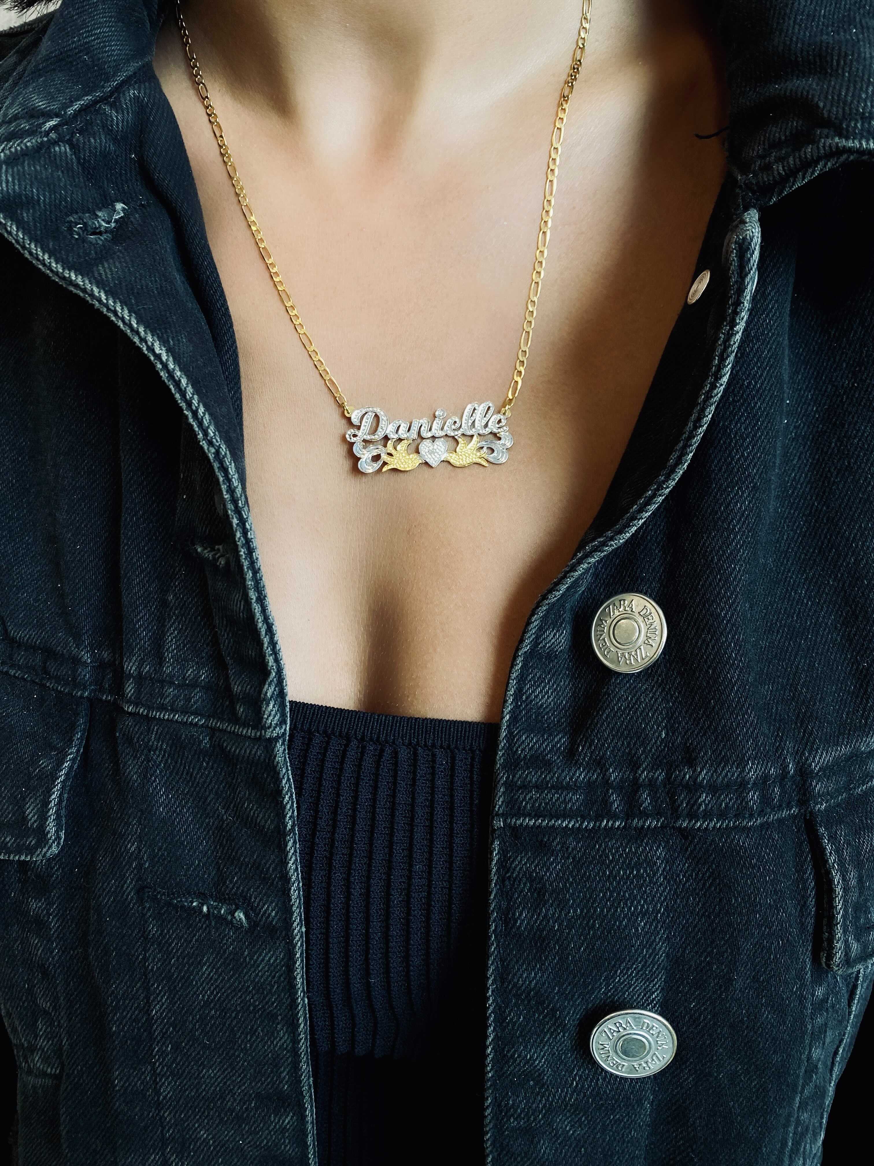 The Dove Heart Script Nameplate Necklace - Image 4