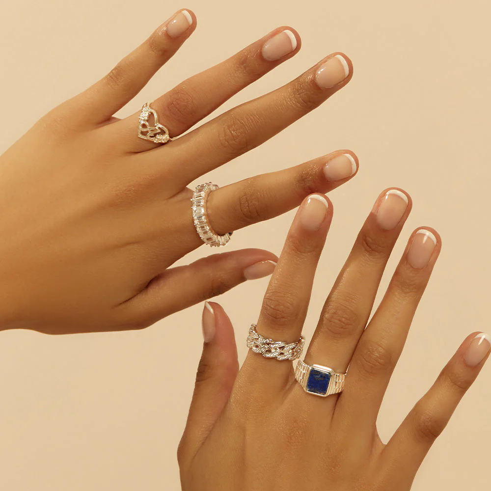 THE GOLD CUTOUT FLOWER HEART LETTER RING - Image 8