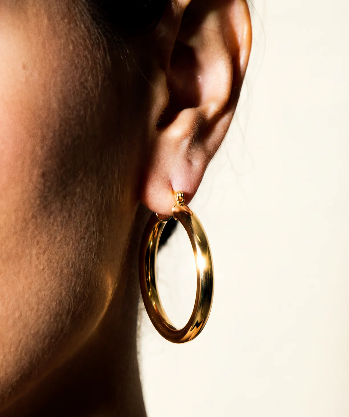 The Large Ravello Hoops - Image 3