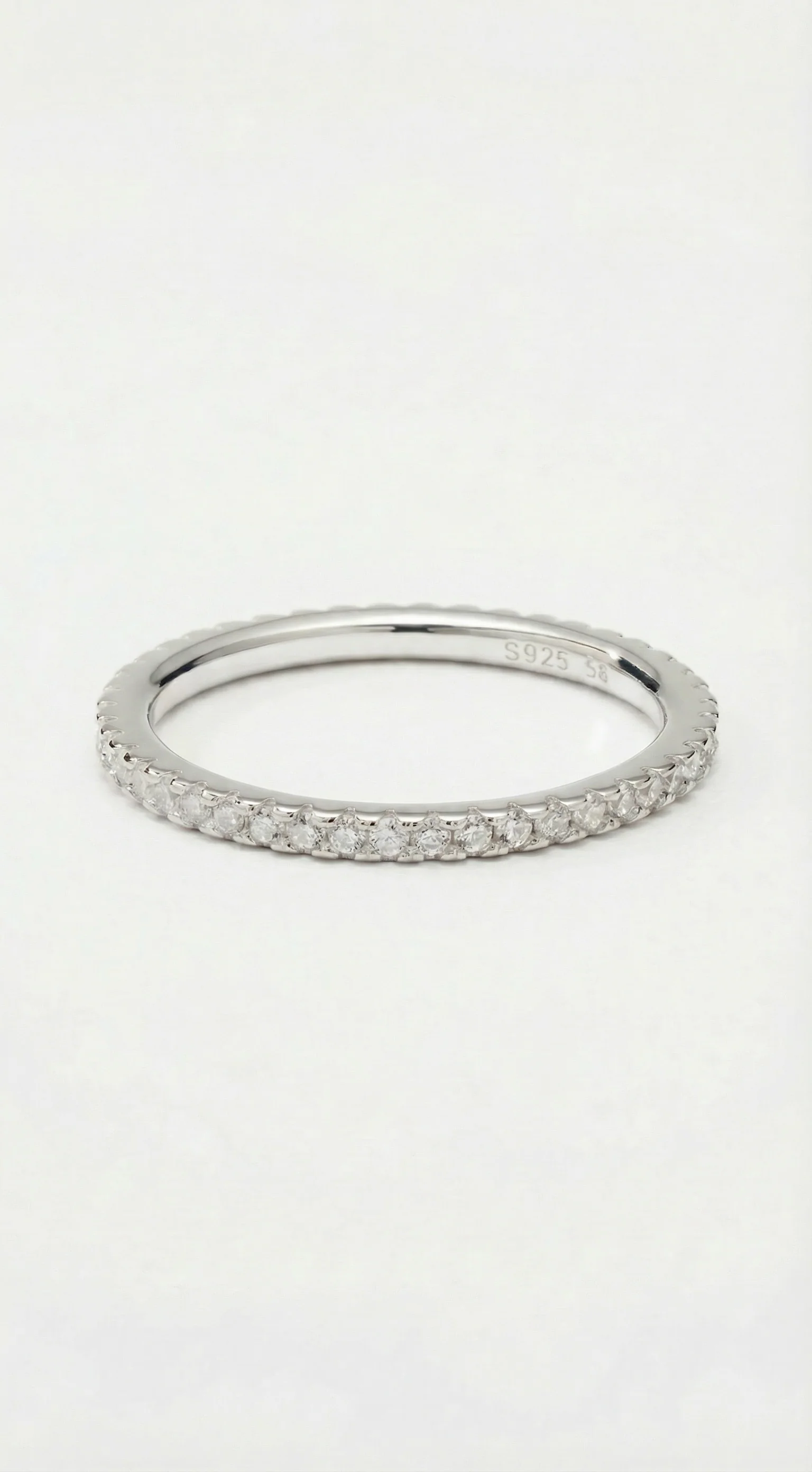 The M Essential Pavé Band - Image 7
