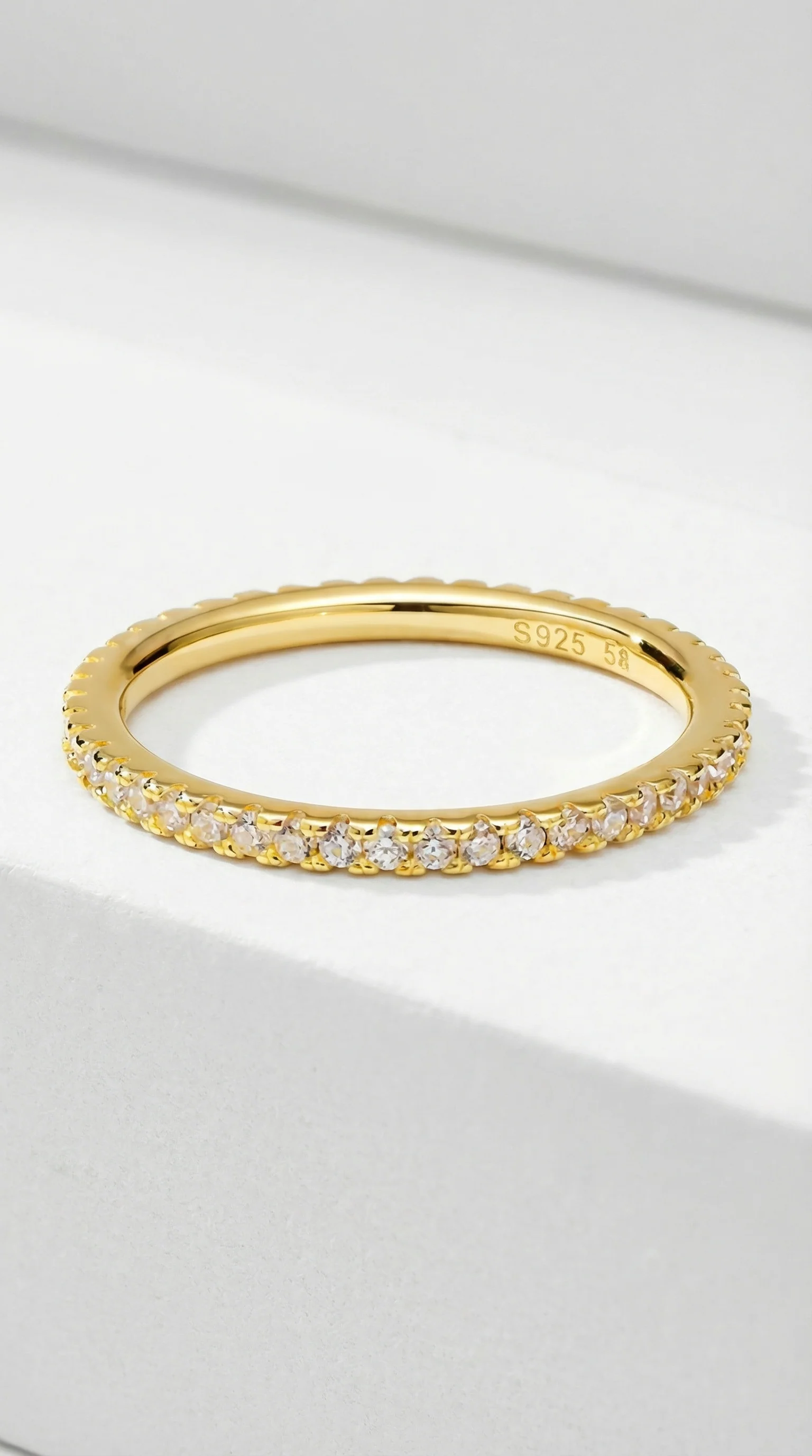 The M Essential Pavé Band - Image 8