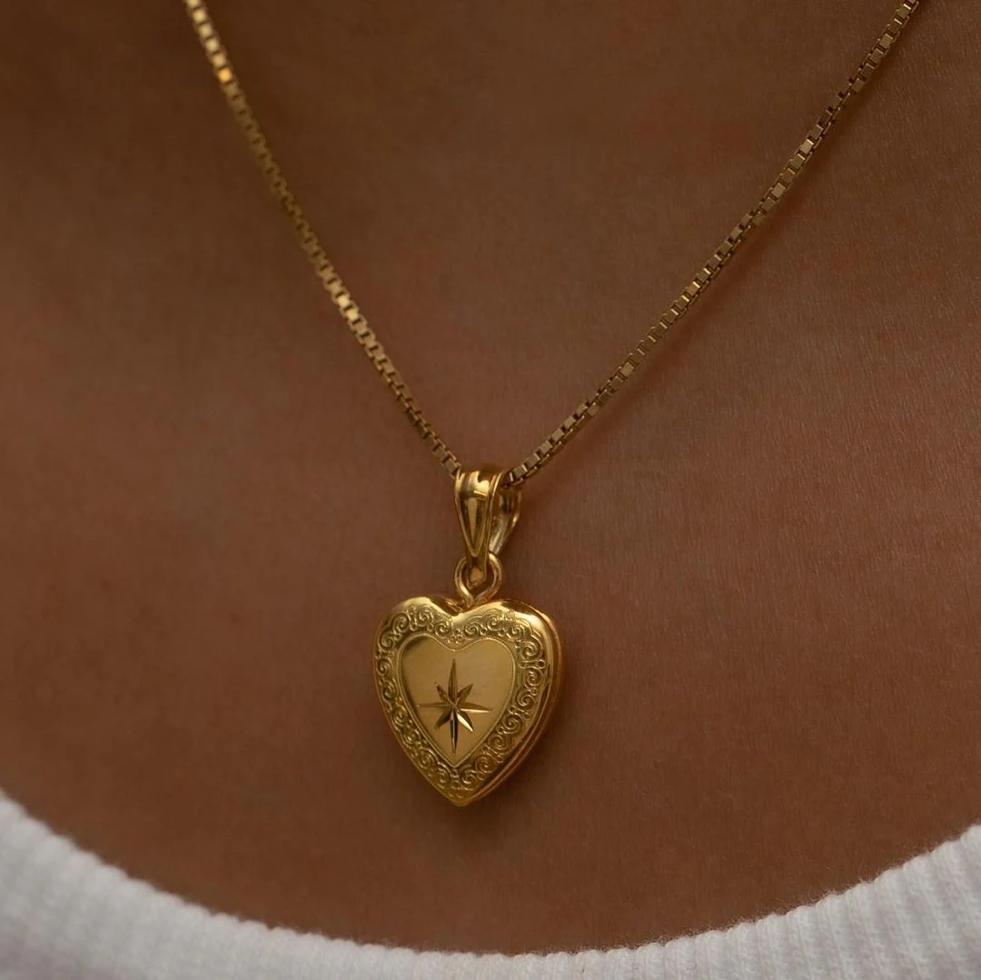 The Mini Ornate Photo Locket - Image 7