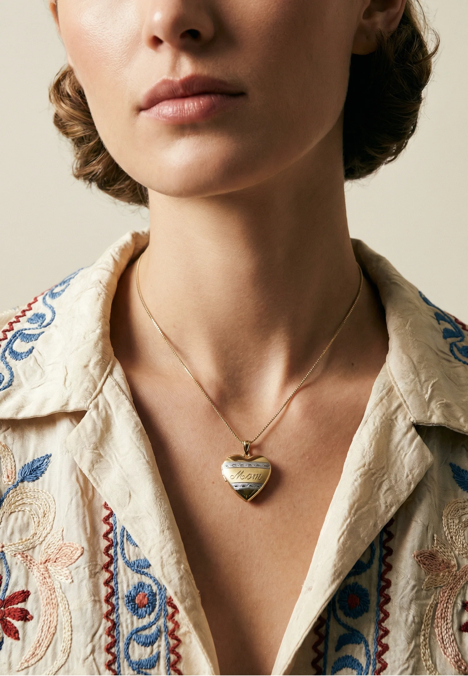 The Mom Two Tone Photo Locket - Image 2