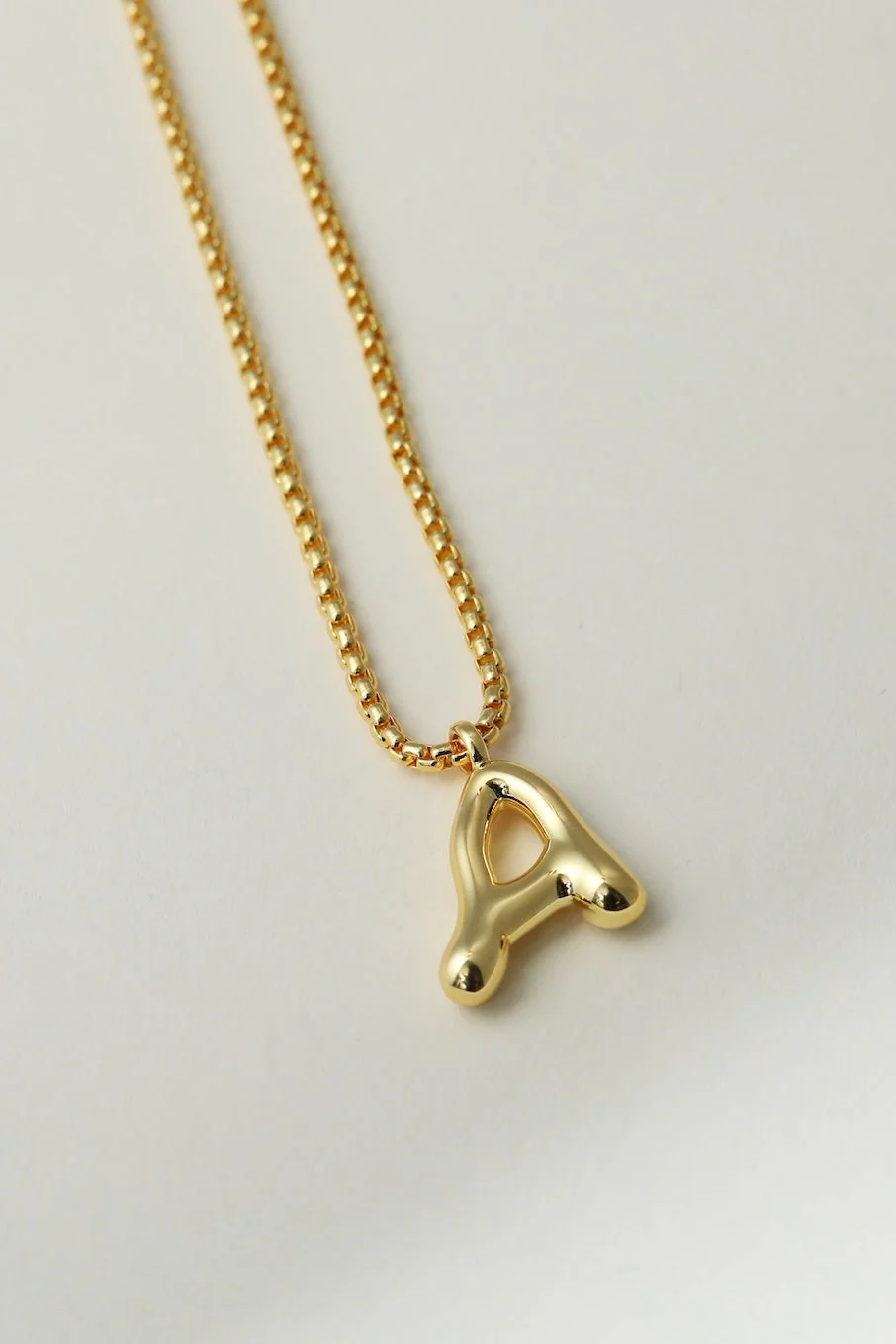 THE MULBERRY LETTER PENDANT NECKLACE - Image 5