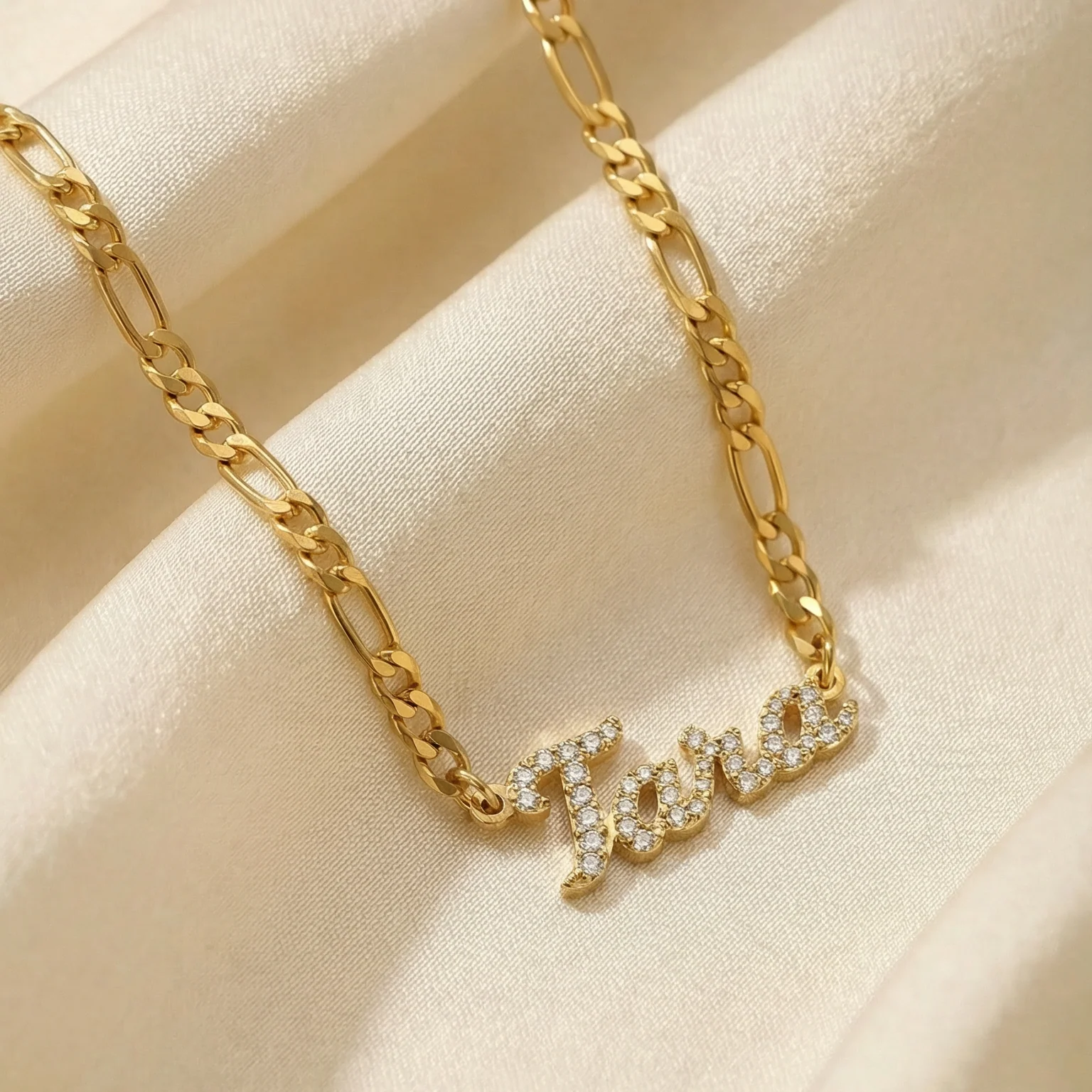 The Nameplate Necklace Figaro Chain - Image 5