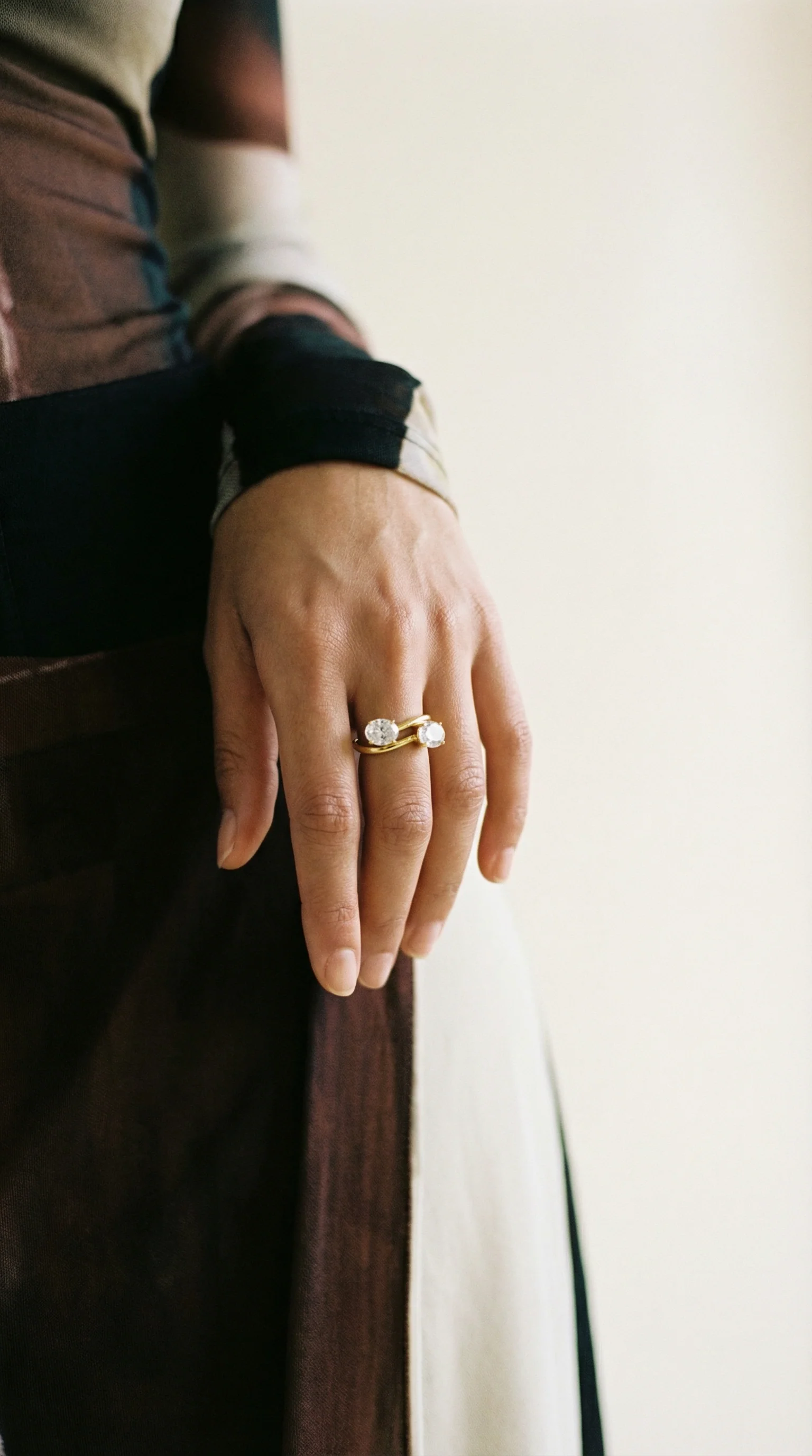 The Oval Stone Ring (Set of 2) - Image 3