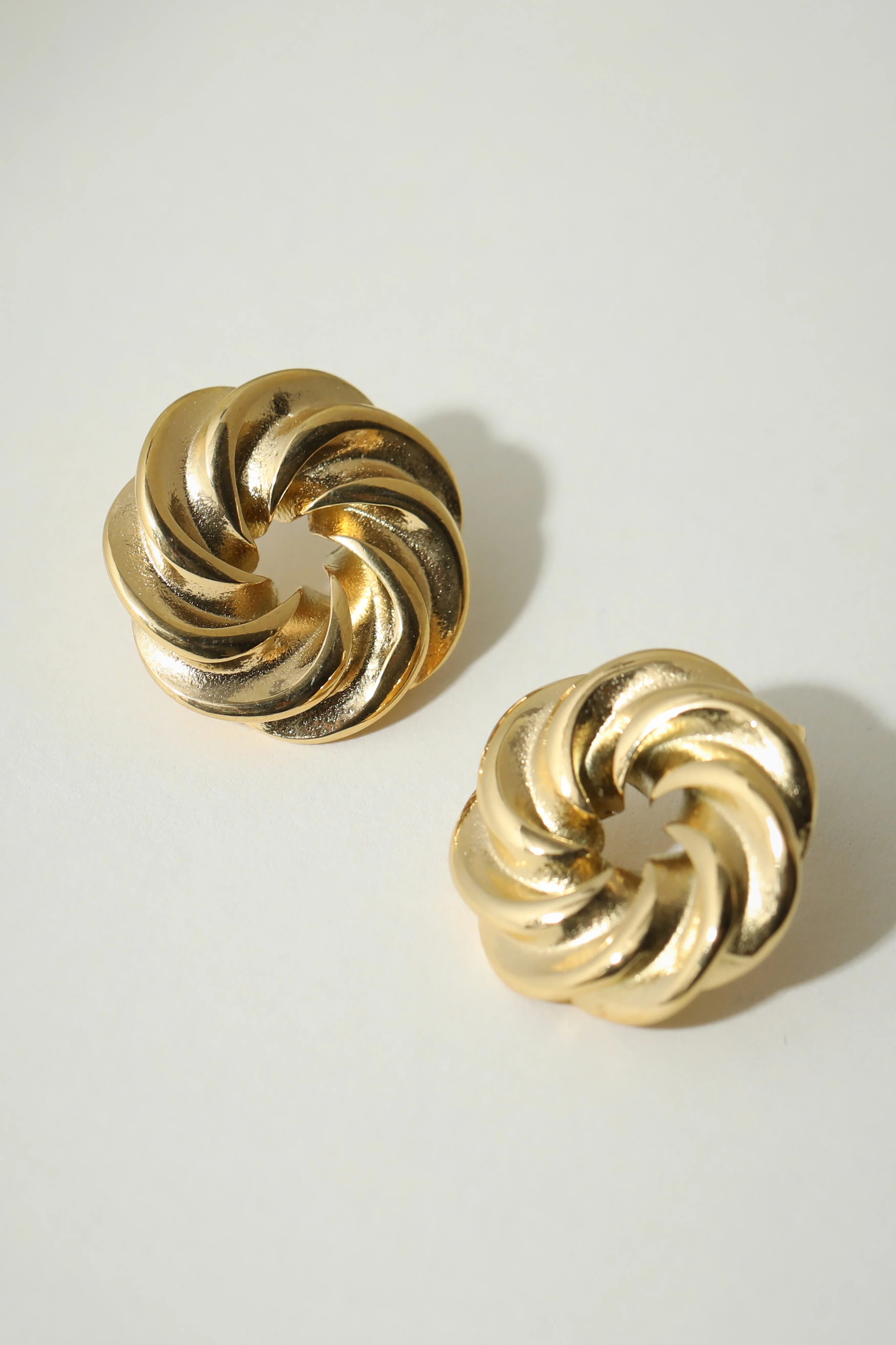 The Round Textured Studs - Image 4