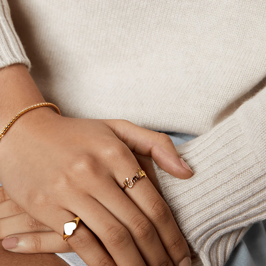 The Tiny Heart Pinky Signet Ring - Image 4