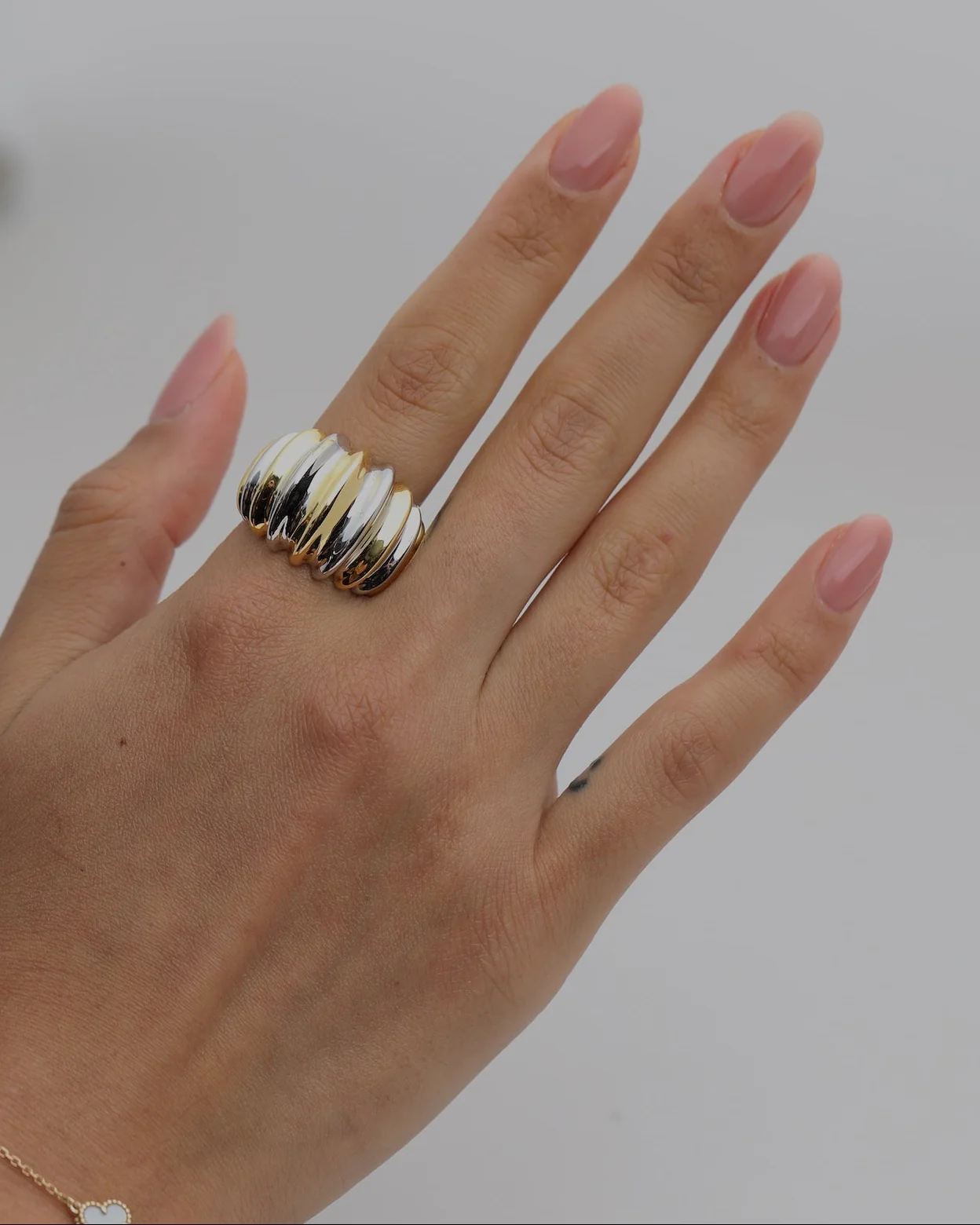 THE TWO TONE CRESCENT RING - Image 4